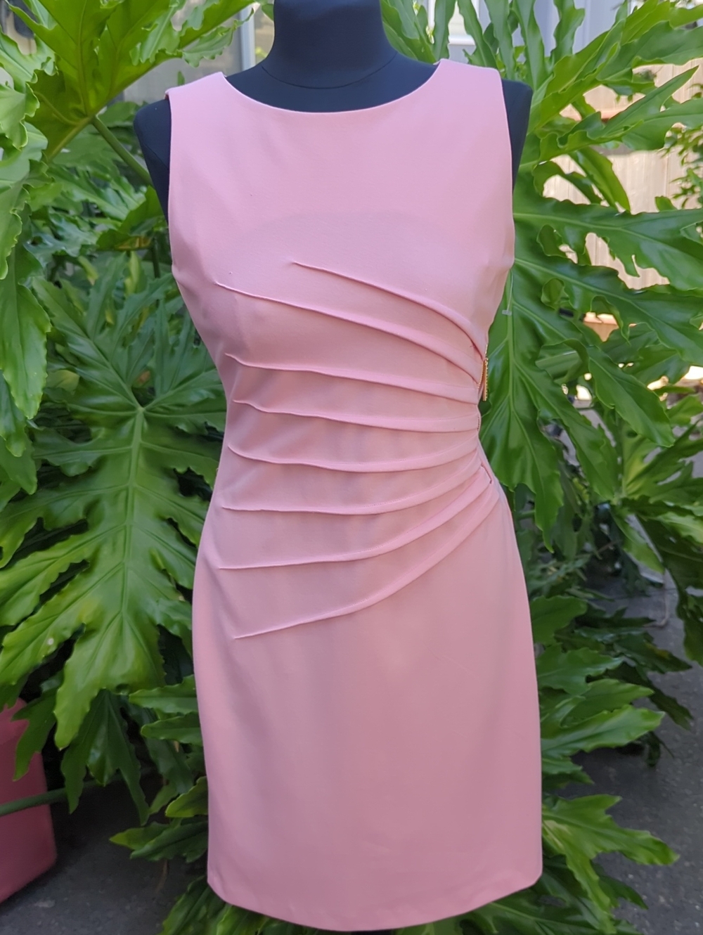 Ivanka Trump Pink Sleeveless Sheath Dress with Draped Pleats Size 6